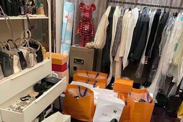 洛阳市涧西回收一线品牌衣服